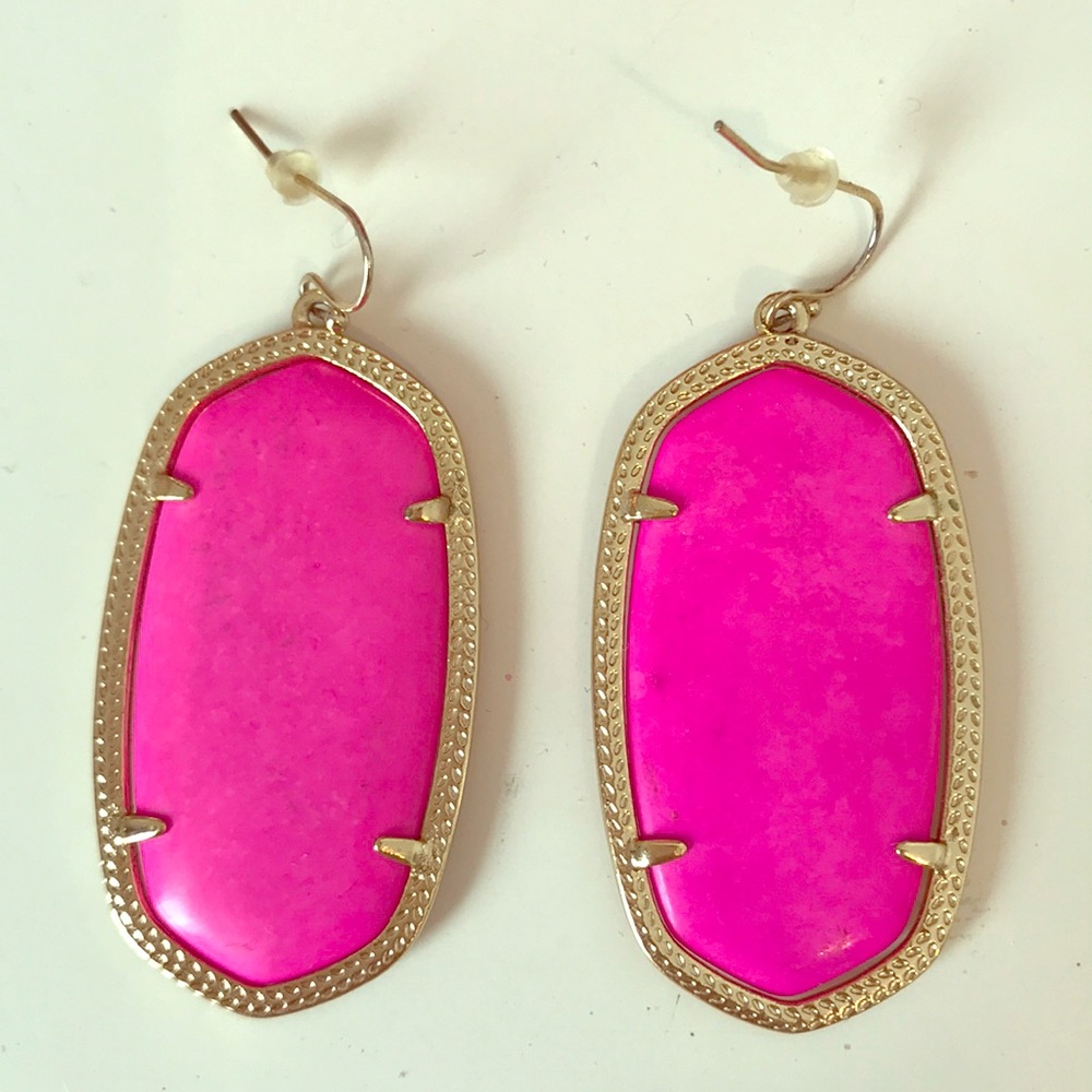 Large pink Danielle Kendra Scott earrings!!